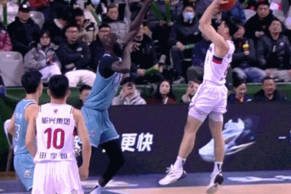 南京隊112-115不敵廣州隊:林葳與崔永熙上演精彩對決